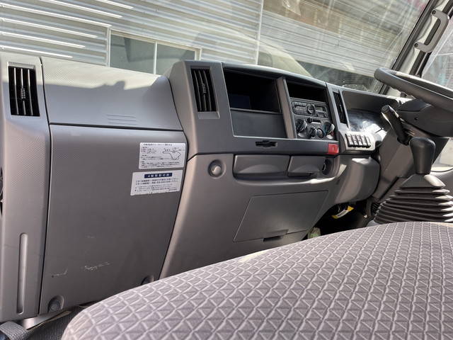 日産アトラス平ボディ小型（2t・3t）[写真20]