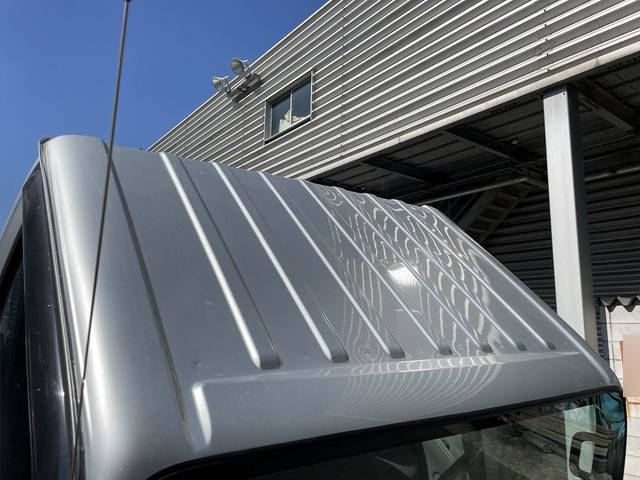 日産アトラス平ボディ小型（2t・3t）[写真21]