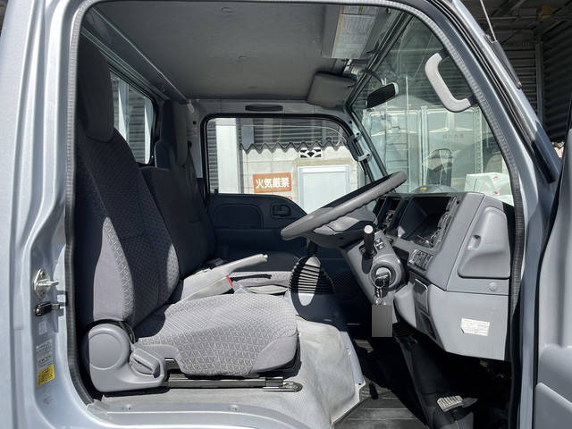 日産アトラス平ボディ小型（2t・3t）[写真25]