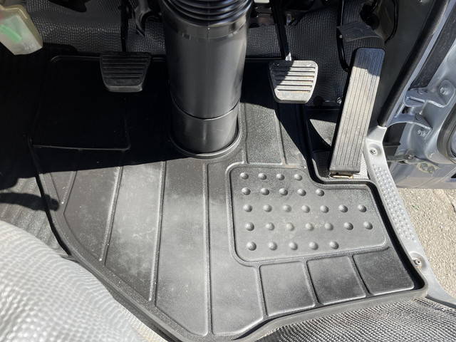 日産アトラス平ボディ小型（2t・3t）[写真29]