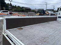 日野デュトロ平ボディ小型（2t・3t）[写真12]