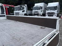 日野デュトロ平ボディ小型（2t・3t）[写真13]