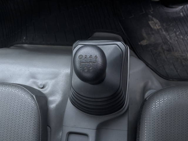 日野デュトロ平ボディ小型（2t・3t）[写真16]