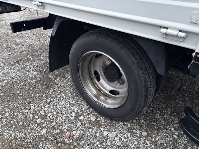 日野デュトロ平ボディ小型（2t・3t）[写真31]