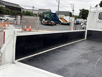 三菱ふそうキャンターダブルキャブ（Wキャブ）小型（2t・3t）[写真12]