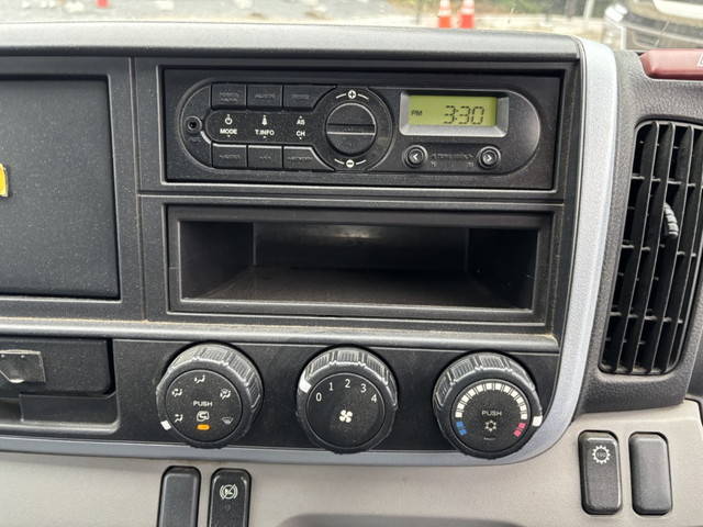 三菱ふそうキャンターダブルキャブ（Wキャブ）小型（2t・3t）[写真17]