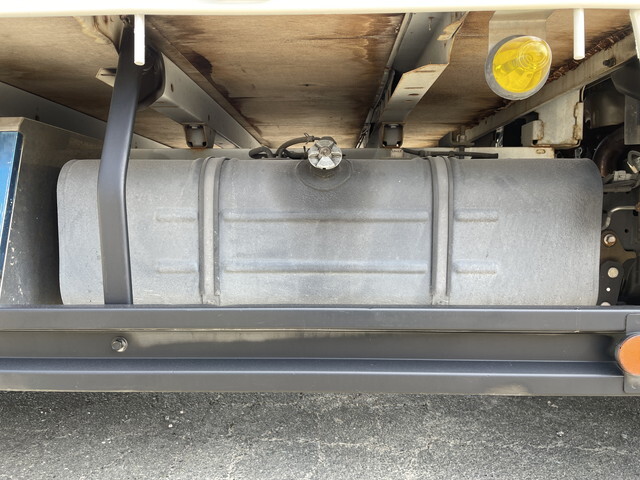 日野デュトロ平ボディ小型（2t・3t）[写真17]
