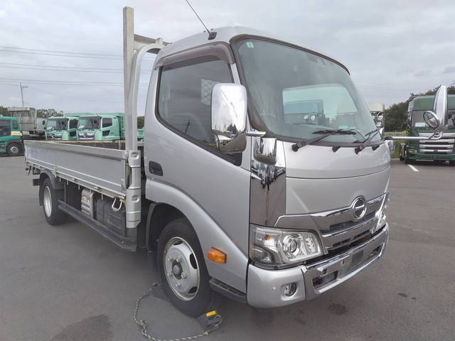 日野デュトロ平ボディ小型（2t・3t）[写真01]