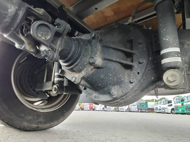 日野デュトロ平ボディ小型（2t・3t）[写真15]