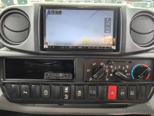 日野デュトロ平ボディ小型（2t・3t）[写真22]