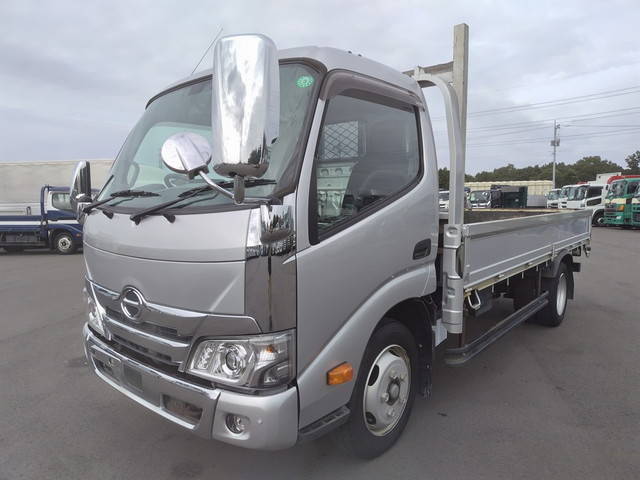 日野デュトロ平ボディ小型（2t・3t）[写真03]