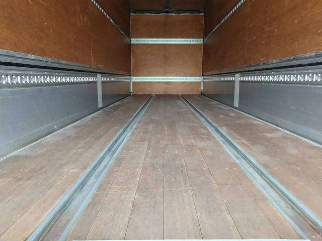 日野レンジャーアルミウイング中型（4t）[写真09]