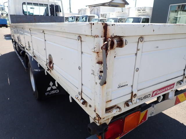 三菱ふそうファイター平ボディ中型（4t）[写真11]