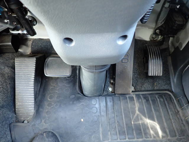 三菱ふそうファイター平ボディ中型（4t）[写真19]