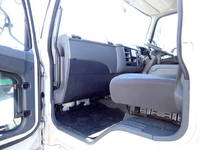 三菱ふそうファイター平ボディ中型（4t）[写真24]