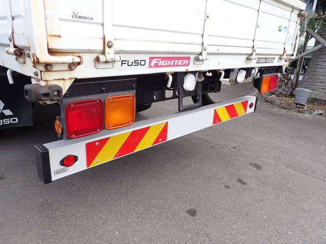 三菱ふそうファイター平ボディ中型（4t）[写真32]