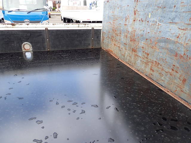 三菱ふそうファイター平ボディ中型（4t）[写真34]