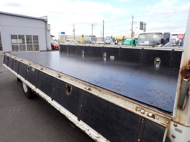 三菱ふそうファイター平ボディ中型（4t）[写真38]