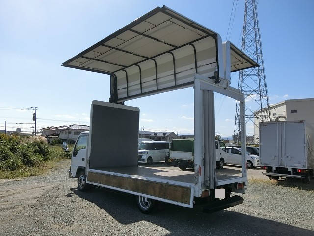 いすゞエルフ幌ウイング小型（2t・3t）[写真18]