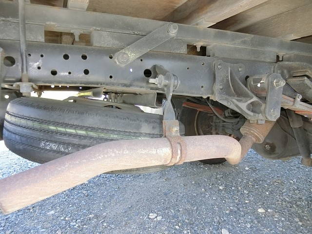 いすゞエルフ幌ウイング小型（2t・3t）[写真24]