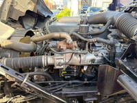 UDトラックスクオン平ボディ大型（10t）[写真23]