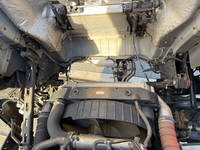 UDトラックスクオン平ボディ大型（10t）[写真26]