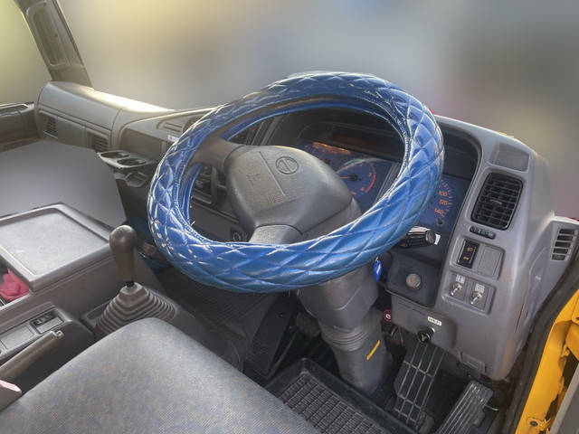 日野レンジャー汚泥吸引車中型（4t）[写真28]