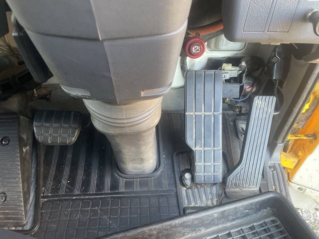 日野レンジャー汚泥吸引車中型（4t）[写真33]