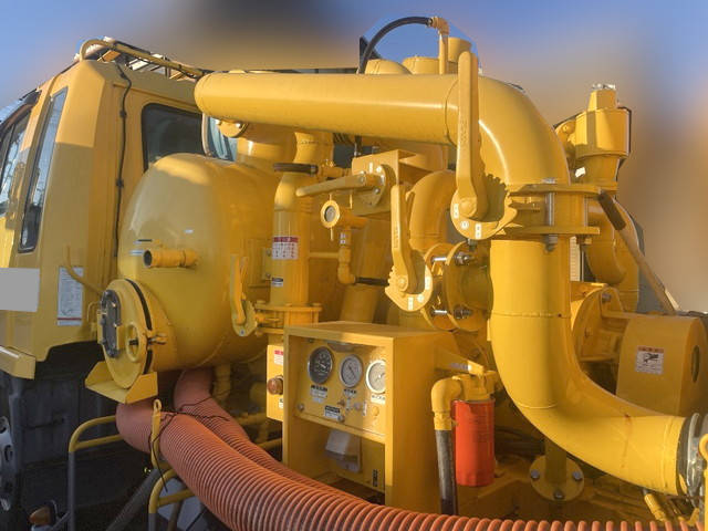 日野レンジャー汚泥吸引車中型（4t）[写真07]