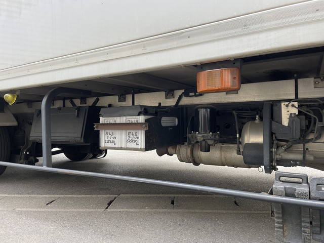 日野レンジャーパネルバン中型（4t）[写真10]