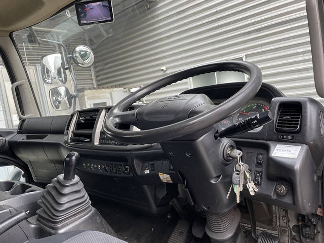 日野レンジャーパネルバン中型（4t）[写真15]