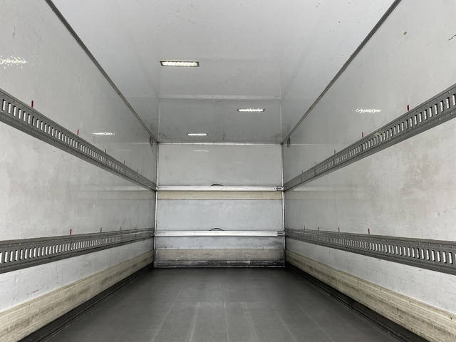 日野レンジャーパネルバン中型（4t）[写真25]