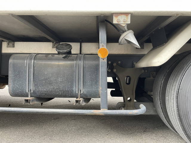 日野レンジャーパネルバン中型（4t）[写真30]