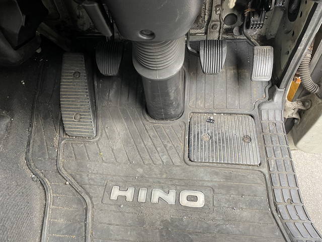 日野レンジャーパネルバン中型（4t）[写真36]