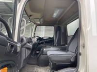 日野レンジャーパネルバン中型（4t）[写真38]