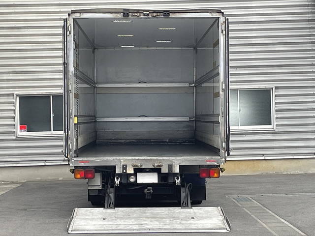 日野レンジャーパネルバン中型（4t）[写真04]