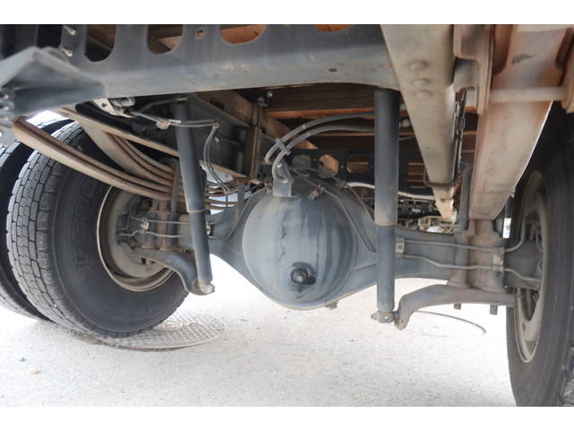 日野レンジャー平ボディ中型（4t）[写真12]