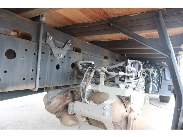 日野レンジャー平ボディ中型（4t）[写真15]