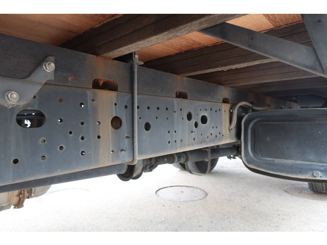 日野レンジャー平ボディ中型（4t）[写真18]