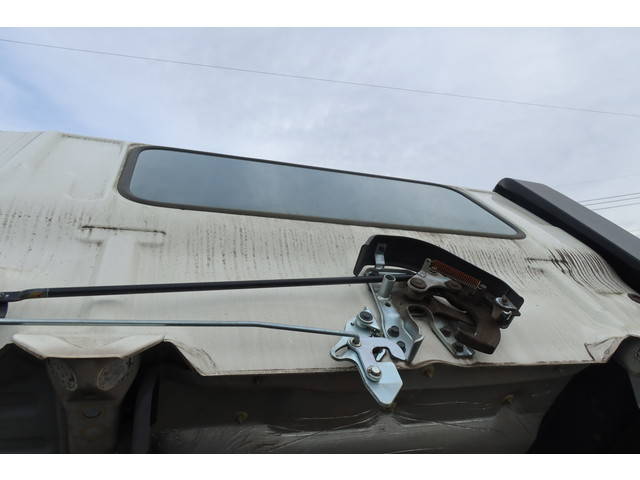 日野レンジャー平ボディ中型（4t）[写真26]