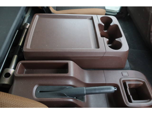 日野レンジャー平ボディ中型（4t）[写真39]