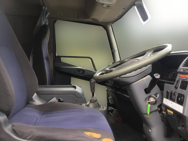 三菱ふそうファイタークレーン3段増トン（6t・8t）[写真27]