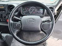 日野デュトロ平ボディ小型（2t・3t）[写真05]