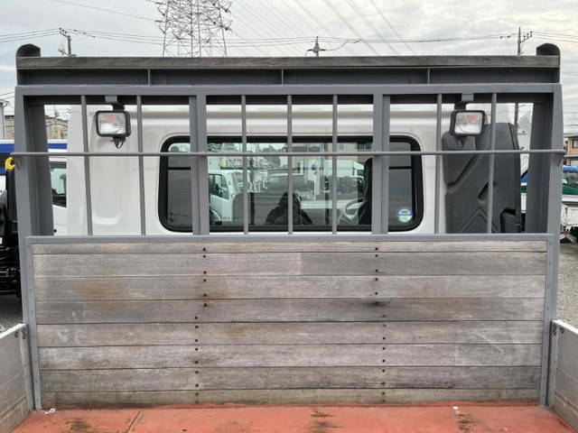 UDトラックスコンドルアルミブロック中型（4t）[写真14]