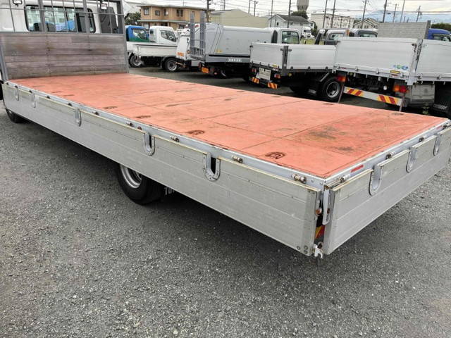 UDトラックスコンドルアルミブロック中型（4t）[写真16]