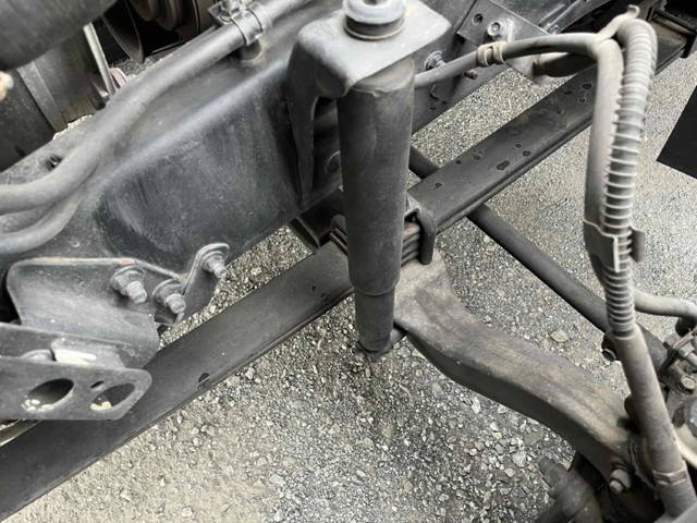 UDトラックスコンドルアルミブロック中型（4t）[写真24]