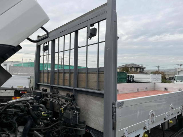 UDトラックスコンドルアルミブロック中型（4t）[写真25]