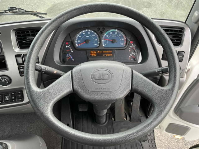 UDトラックスコンドルアルミブロック中型（4t）[写真31]