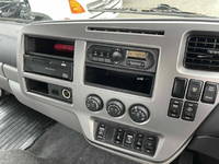 UDトラックスコンドルアルミブロック中型（4t）[写真33]