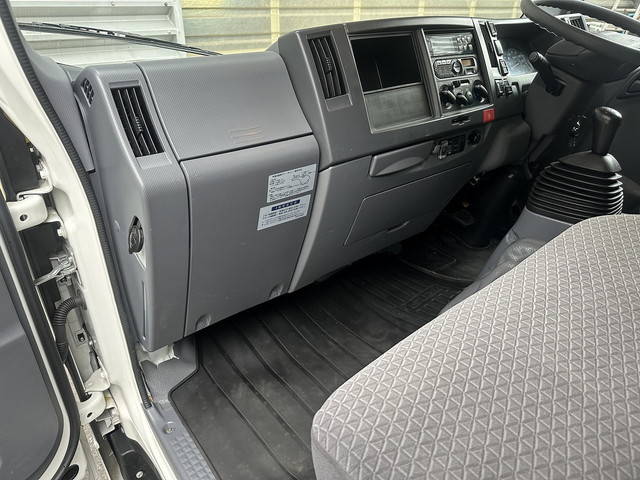 いすゞエルフ冷凍車（冷蔵車）小型（2t・3t）[写真18]